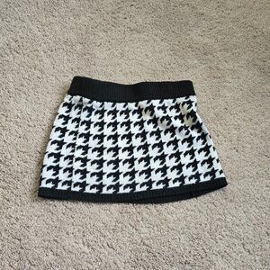 Toddler Houndstooth Sweater Skirt | Size 3T